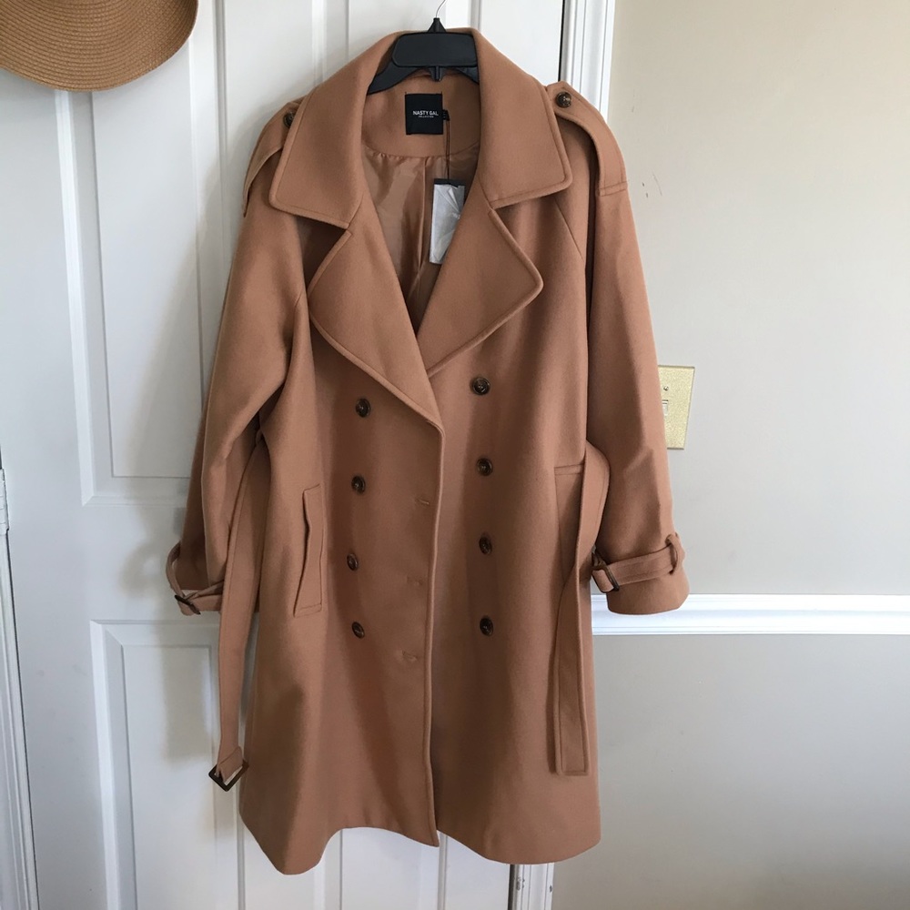 Belted wool button coat